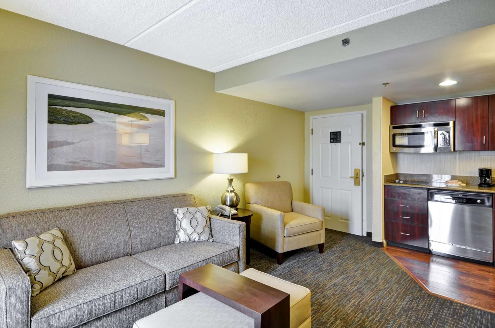 Two-Bedroom King Suite Two Queen Beds Two Baths Non-Smoking,1707783676:JPEG